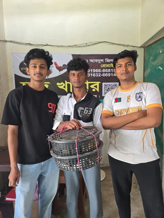 খামারে কাস্টমারদের আনন্দঘন মুহূর্ত ০২
